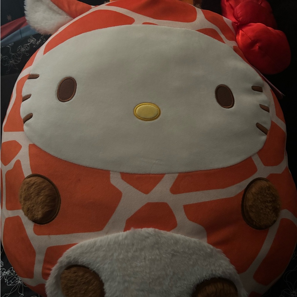 Hello Kitty Giraffe 40” Squishmallow